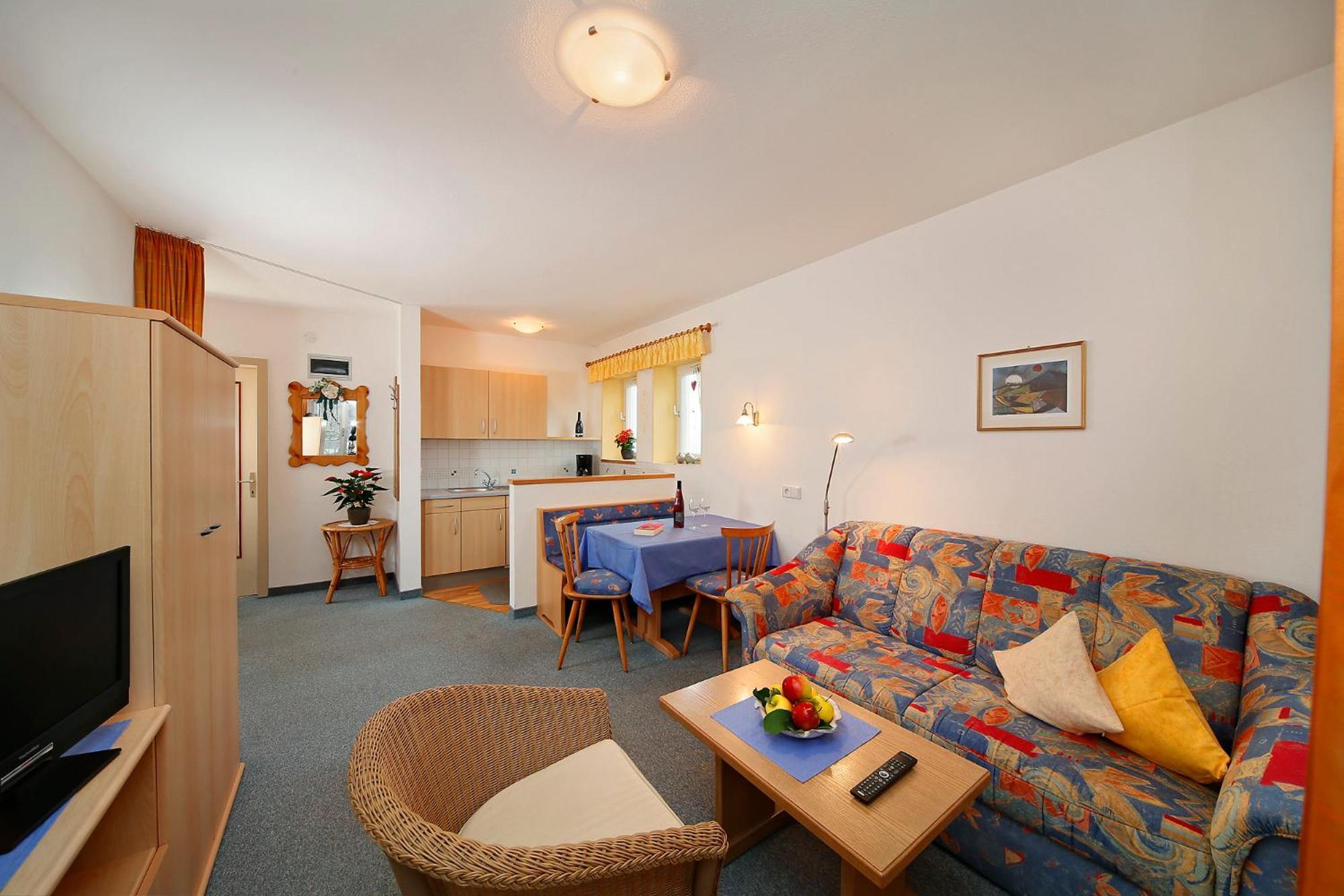 Ferienwohnung Haus Bernhard Schenna Exterior foto
